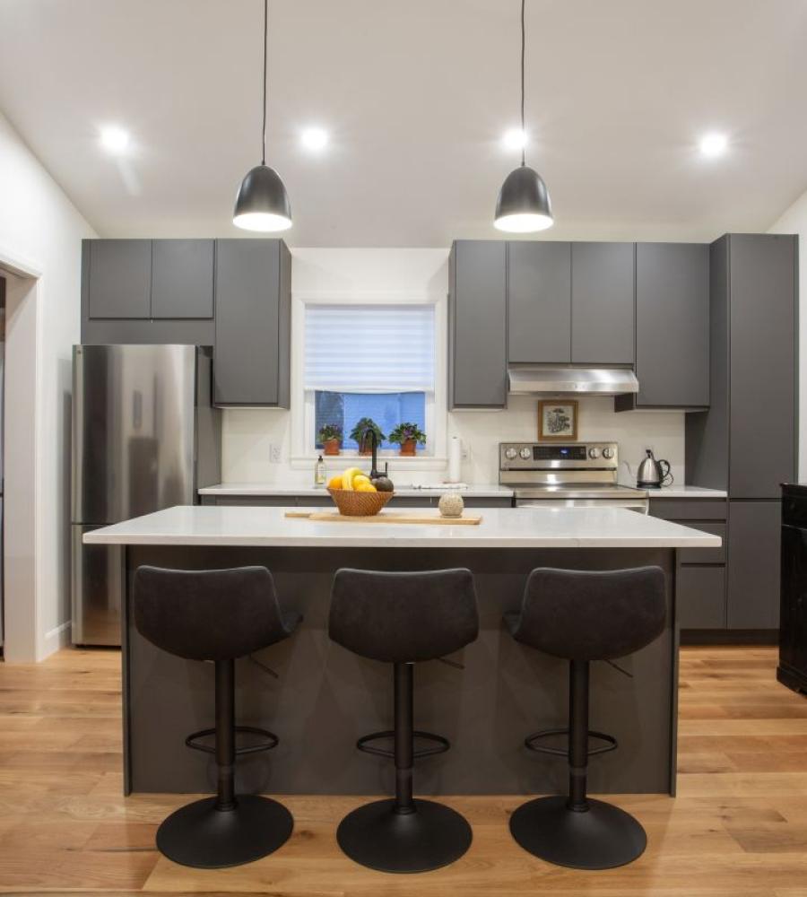 Stunning secondary suite with full kitchen